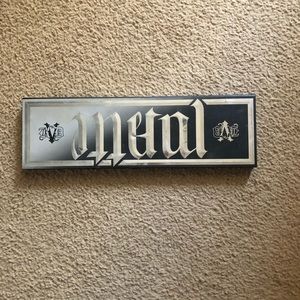 Kat Von D Metal Matte Palette